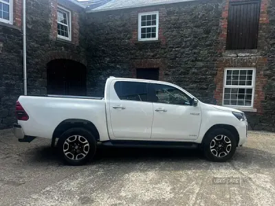 Used Toyota HiLux 2022 White Pickup