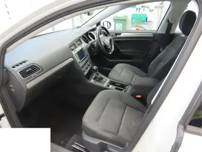 Used VW Golf VII Edition 125 HP (91 kW) 2016 White Hatchback