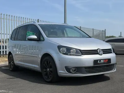 Used VW Touran Sportline 140 HP (102 kW) 2014 Silver MPV