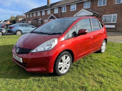 Used Honda Jazz ES 2015 Red Hatchback