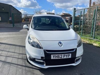 Used Renault Scénic III Dynamique 110 HP (80 kW) 2012 White MPV