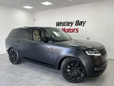Begagnad Land Rover Range Rover HSE 2023 Svart SUV