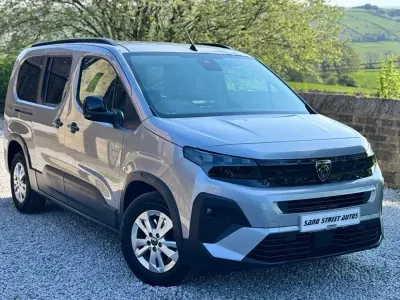 Second-hand Peugeot Rifter Allure 2025 Gri Monovolum