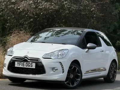 Used Citroën DS3 PureTech 110 HP (80 kW) 2015 White Hatchback