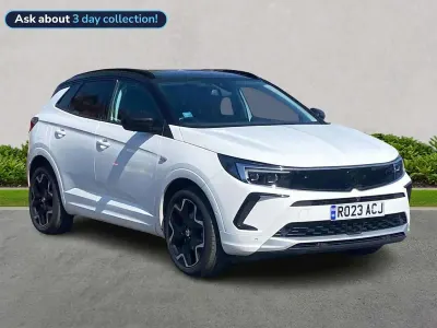 Second-hand Vauxhall Grandland X Ultimate 130 CP (95 kW) 2023 Alb SUV