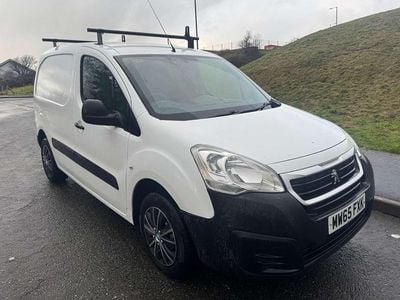 White Used 2015 Peugeot Partner MPV | £4,490 (A bit pricey)
