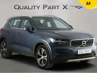 Usado Volvo XC40 Inscription 197 CV (144 kW) 2021 Azul SUV