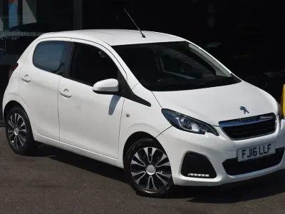Used Peugeot 108 Active 68 HP (50 kW) 2016 White Hatchback