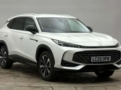 Used MG HS Trophy 170 HP (125 kW) 2025 White SUV