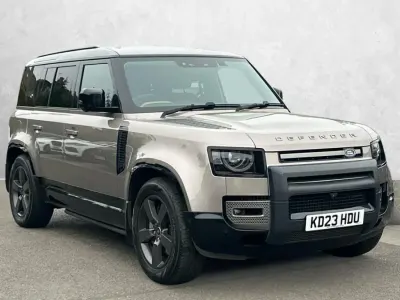 Gebraucht Land Rover Defender HSE Dynamic 404 PS (297 kW) 2023 Braun SUV
