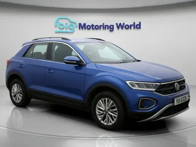 Używany VW T-Roc S 110 KM (80 kW) 2022 Niebieski SUV