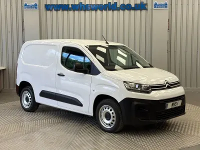 Used Citroën Berlingo 100 HP (73 kW) 2023 White MPV
