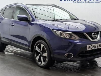 Blue Used 2017 Nissan Qashqai N-Connecta SUV | £7,550 (Good price)