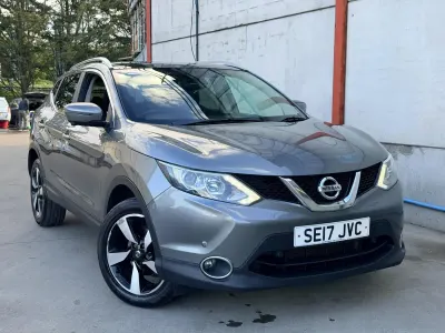 Używany Nissan Qashqai N-Connecta 115 KM (84 kW) 2017 Szary SUV