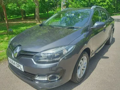 Used Renault Mégane GrandTour Dynamique 110 HP (80 kW) 2014 Grey Estate