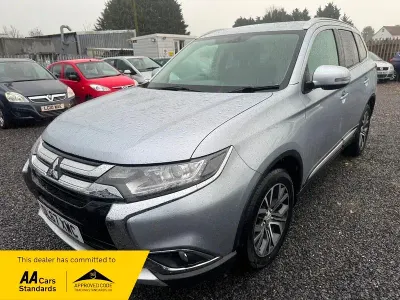 Used Mitsubishi Outlander 150 HP (110 kW) 2018 Silver SUV