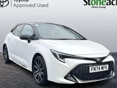 Used Toyota Corolla Sport 184 HP (135 kW) 2022 White Hatchback