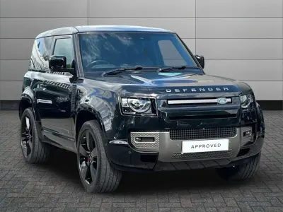 Used Land Rover Defender SE Dynamic 245 HP (180 kW) 2021 Black SUV