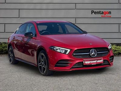Begagnad Mercedes A250 AMG Line Premium 214 HK (157 kW) 2022 Röd Sedan