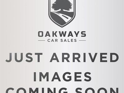 Used Volvo V40 R-Design 115 HP (84 kW) 2014 Red Hatchback