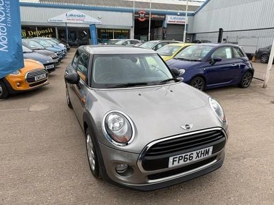 Used Mini ONE Hatch 102 HP (75 kW) 2016 Silver Hatchback