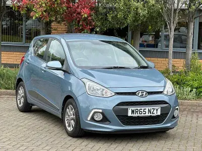 Used Hyundai i10 Premium 2015 Blue Hatchback