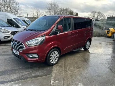Used Ford Tourneo Custom Titanium 130 HP (95 kW) 2020 Red Van