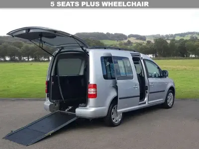 Used VW Caddy Maxi Life 102 HP (75 kW) 2015 Silver MPV