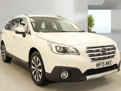 Begagnad Subaru Outback Premium 175 HK (128 kW) 2015 Vit Kombi