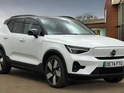 Crystal white Used 2024 Volvo EX40 Ultra SUV | £37,480 (Fair price)