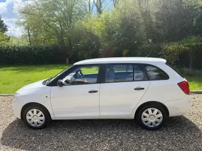 Used Skoda Fabia 2009 White Estate