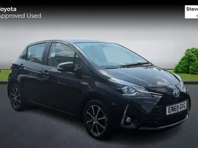 Used Toyota Yaris Hybrid 101 HP (74 kW) 2019 Hatchback