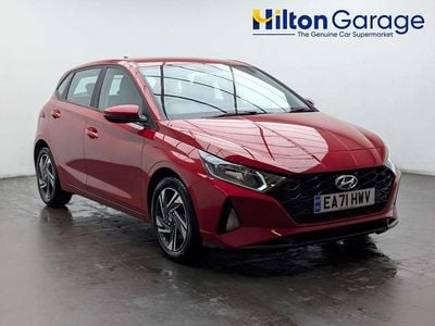 Used Hyundai i20 101 HP (74 kW) 2021 Red Hatchback