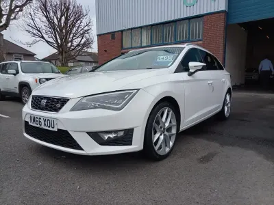 Used Seat Leon FR 125 HP (91 kW) 2016 White Estate