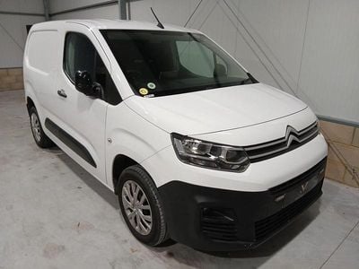 White Used 2022 Citroën Berlingo MPV | £9,995 (Good price)