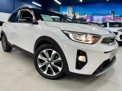 Used Kia Stonic First Edition 108 HP (79 kW) 2018 White SUV