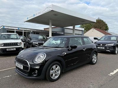 Black Used 2021 Mini Cooper Classic Hatchback | £13,750 (Fair price)
