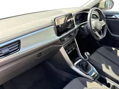 Używany VW T-Roc Life 150 KM (110 kW) 2023 Szary SUV