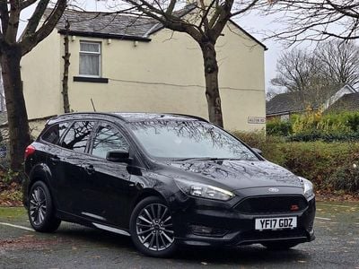 Black Used 2017 Ford Focus ST-Line Estate | £9,495 (Fair price)