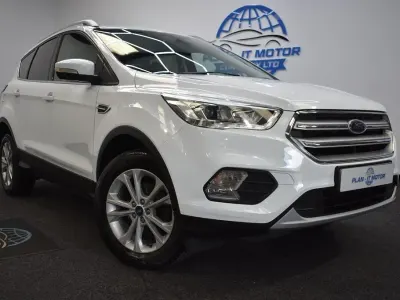 Usado Ford Kuga Titanium 150 CV (110 kW) 2017 Blanco SUV