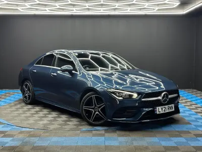 Begagnad Mercedes CLA180 AMG Line Premium 2021 Blå Sedan