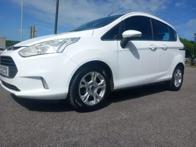 Used Ford B-MAX Zetec 100 HP (73 kW) 2013 White MPV