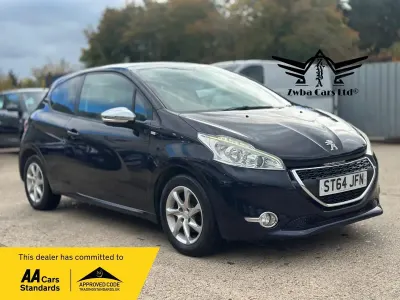 Gebraucht Peugeot 208 Style 82 PS (60 kW) 2014 Blau Kleinwagen