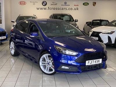 Used Ford Focus ST 250 HP (183 kW) 2017 Blue Hatchback