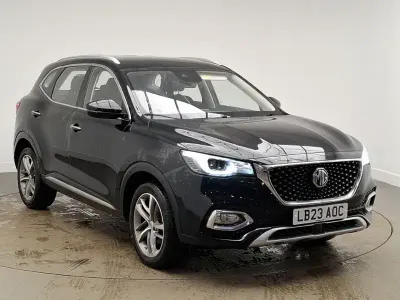Używany MG HS Excite 162 KM (119 kW) 2023 Czarny SUV