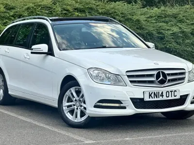 Used Mercedes C180 Executive 2014 White Estate