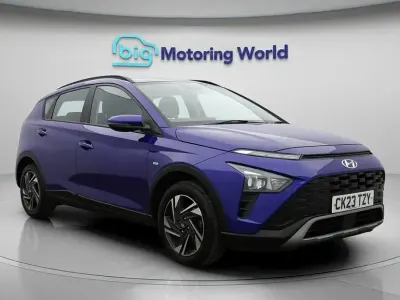 Używany Hyundai Bayon SE 100 KM (73 kW) 2023 Niebieski SUV