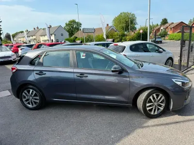 Used Hyundai i30 SE 120 HP (88 kW) 2017 Grey Hatchback