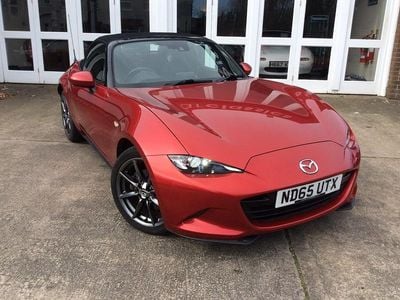 Used Mazda MX5 Inclusive 160 HP (117 kW) 2016 Red Cabriolet