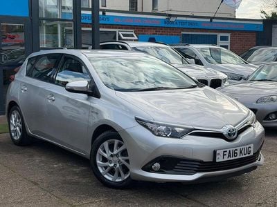 Used Toyota Auris Hybrid Business Edition 2016 Silver Hatchback